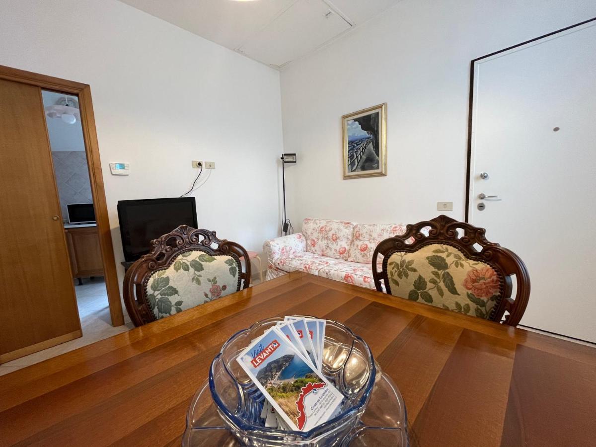 Casa Eleonora Apartment เลวานโต ภายนอก รูปภาพ