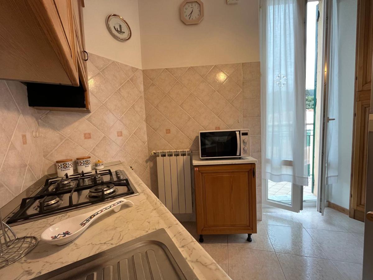 Casa Eleonora Apartment เลวานโต ภายนอก รูปภาพ